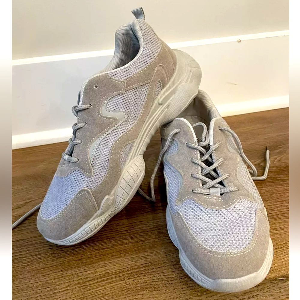 Pretty Little Thing Chunky Bubble Sole Women’s Sneakers Size 7